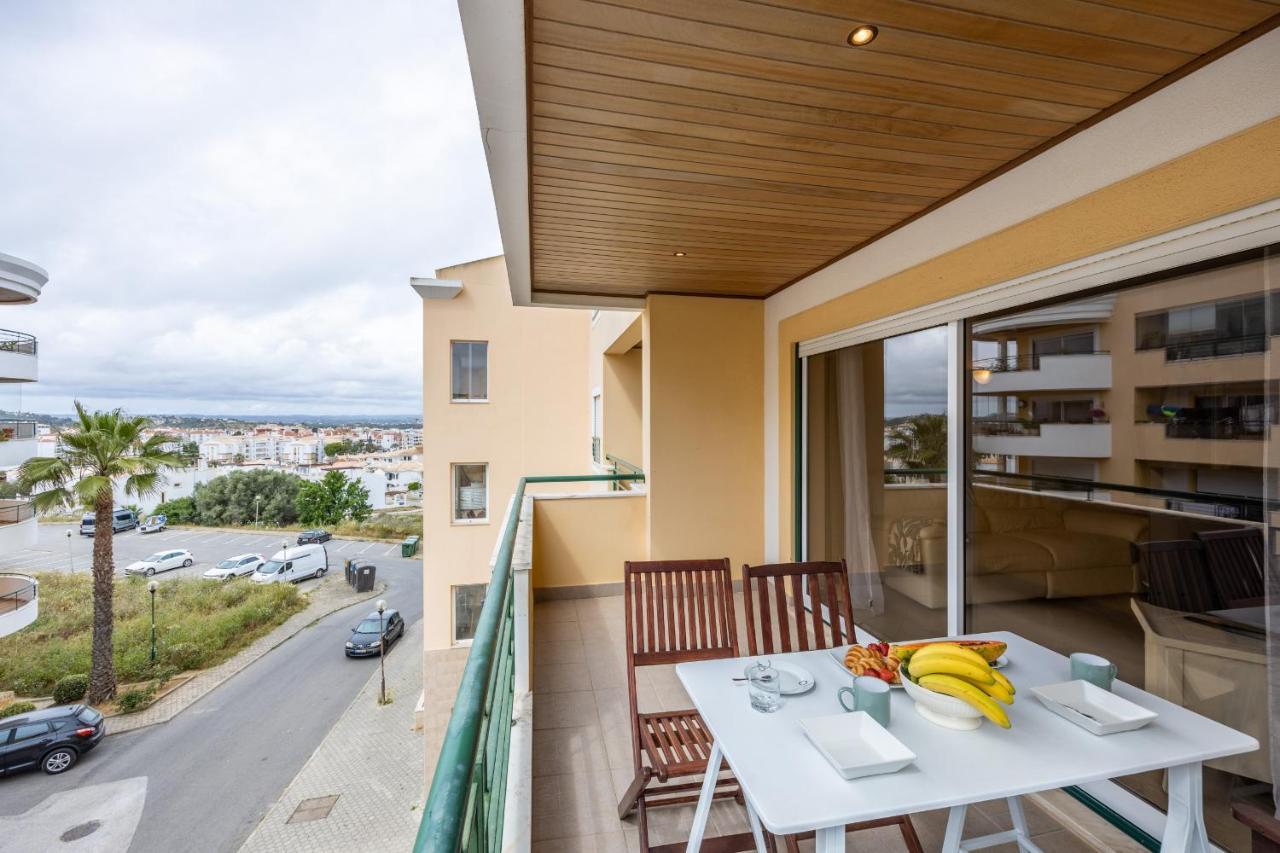 Uptown Lovers Apartment By Seewest Lagos Exteriér fotografie